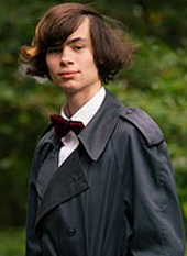 Headshot of Rowan Casey