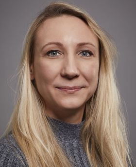 Headshot of Leena Kerr.