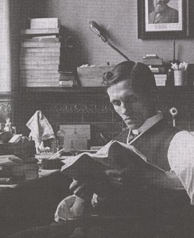 Sir Alexander Fleming pictured in his laboratory in St Mary's University, London in 1925