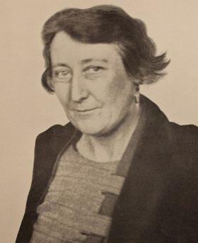 Headshot of Marjory Stephenson.