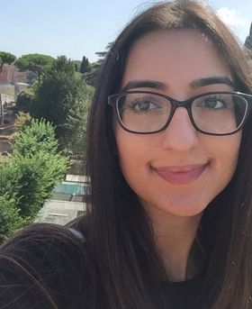 Headshot of Inderpreet Kaur.